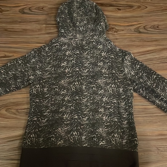 Tuff athletics, grey and dark grey soft zip up - Picture 5 of 8